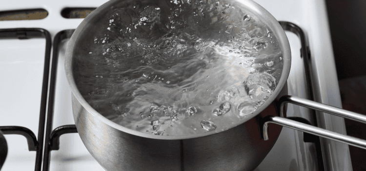 An image that depicts boiling water due to an E. coli notice from the Harris County Municipal water department.